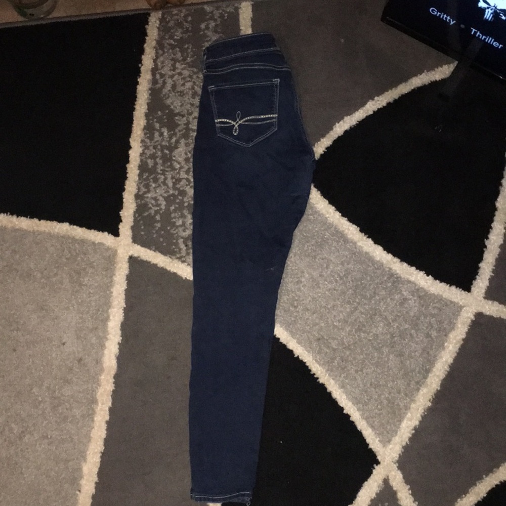 Denizen Levi’s low rise jeggings. Size 9